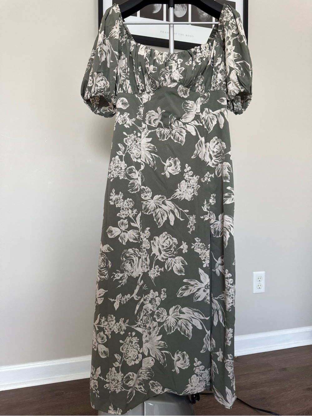 Abercrombie & Fitch Olive Green Floral Puff-Sleeve Maxi Dress L